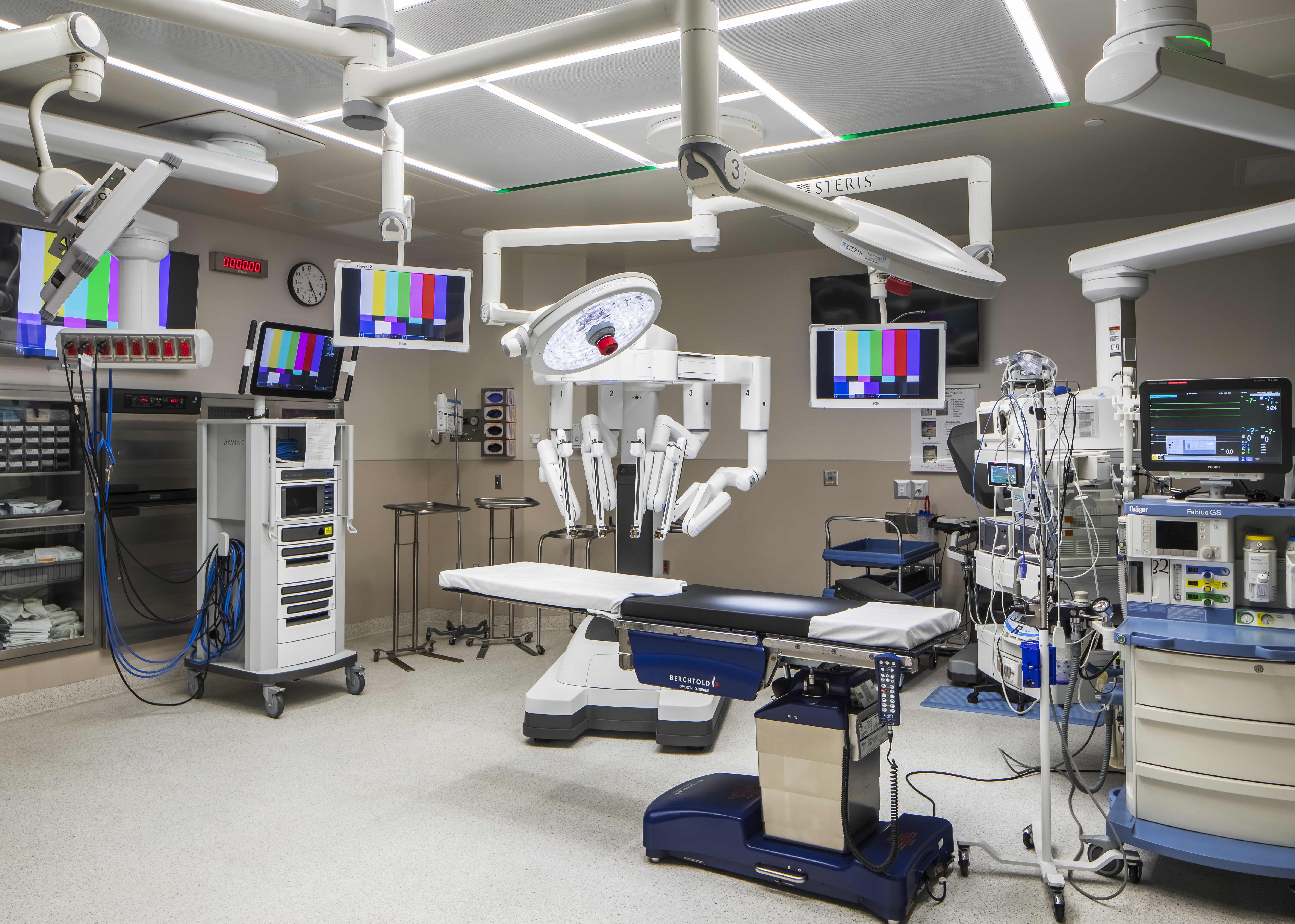 Operating Room Robot