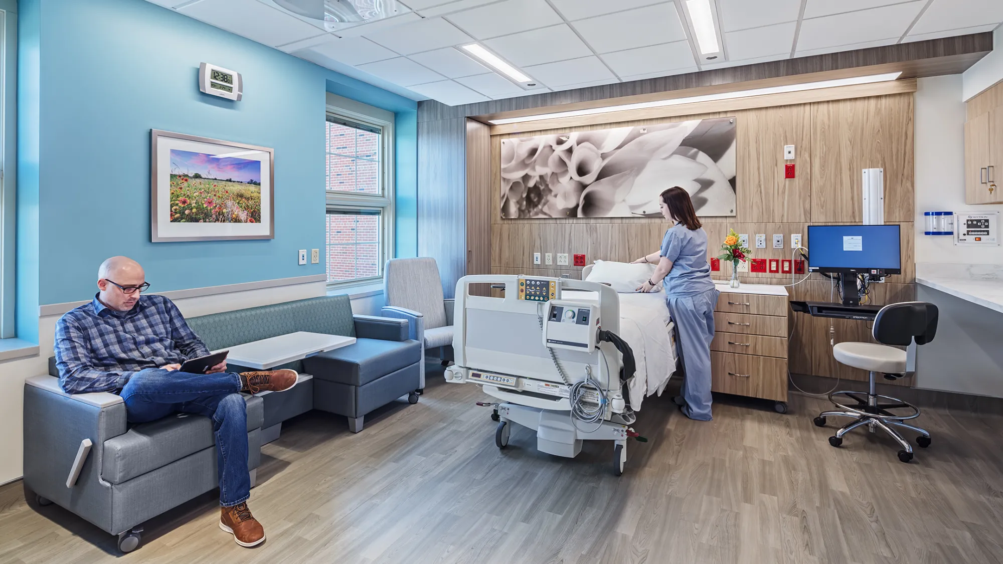 labor and delivery patient room