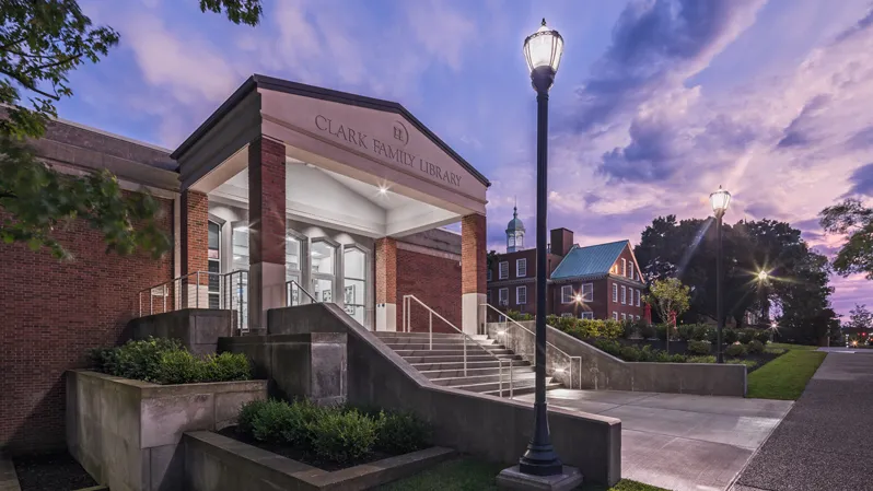 Washington Jefferson College's Library outside view