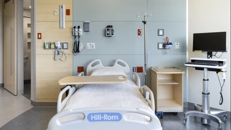 inpatient room bed and headwall